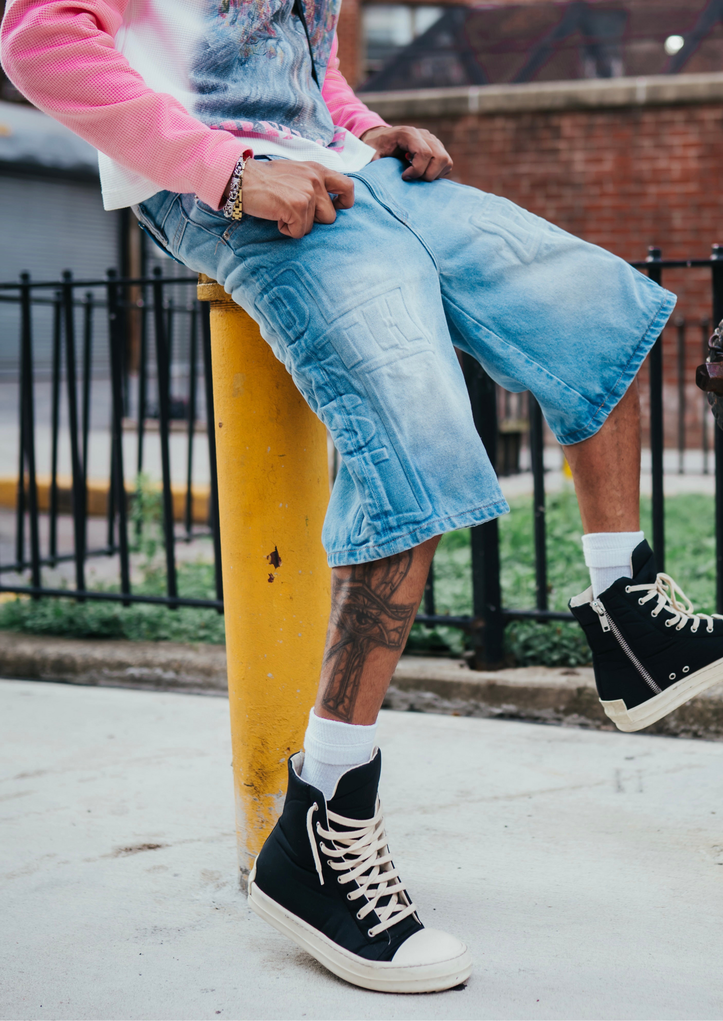 DISTRICT DENIM