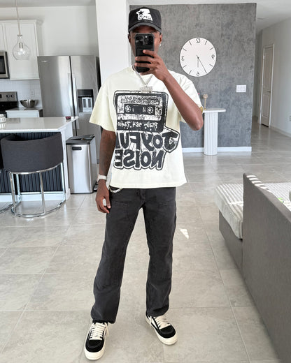 JOYFUL NOISE TEE